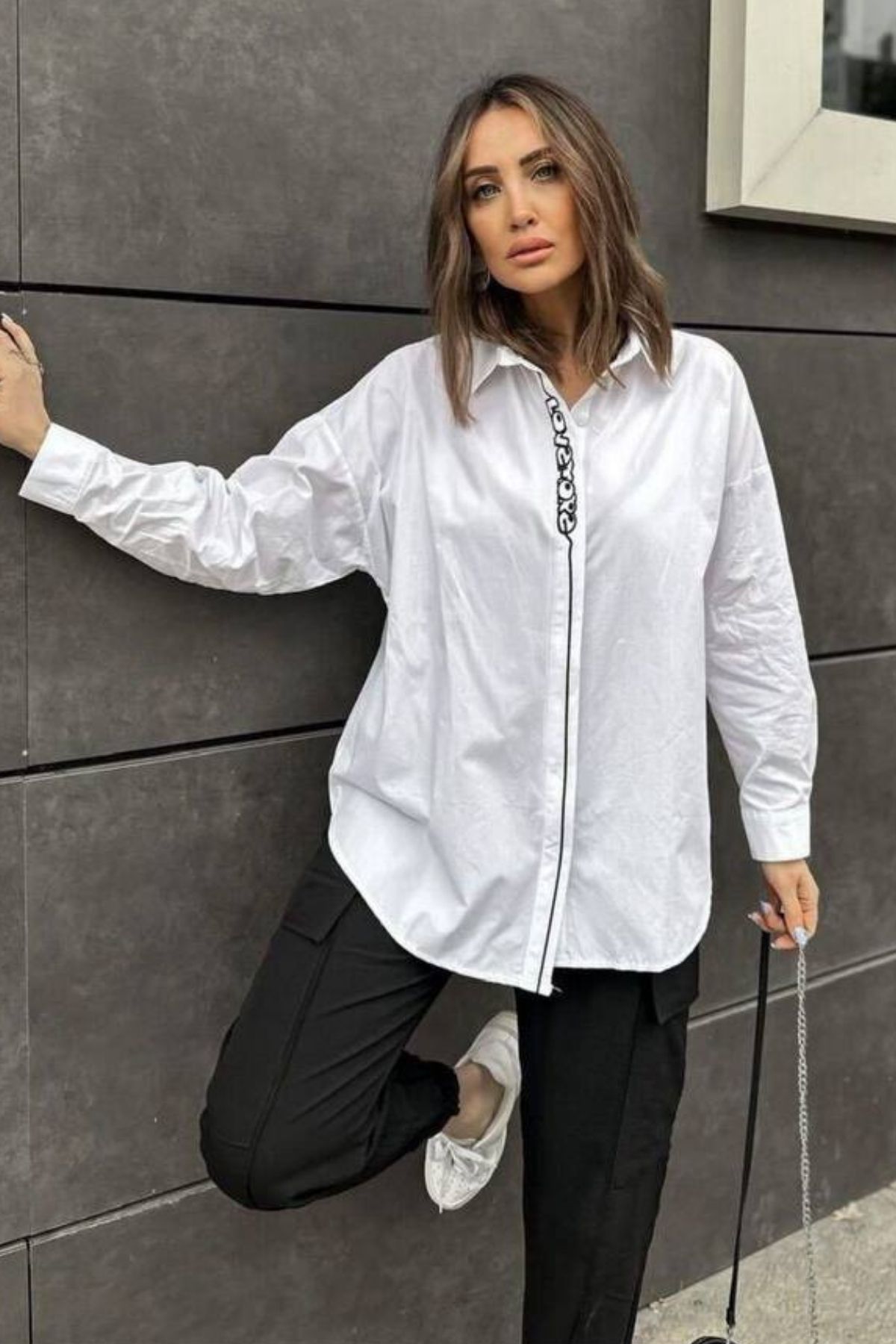 GoGoTrendy Toptan Yeni Sezon Önü Nakışlı Gömlek 